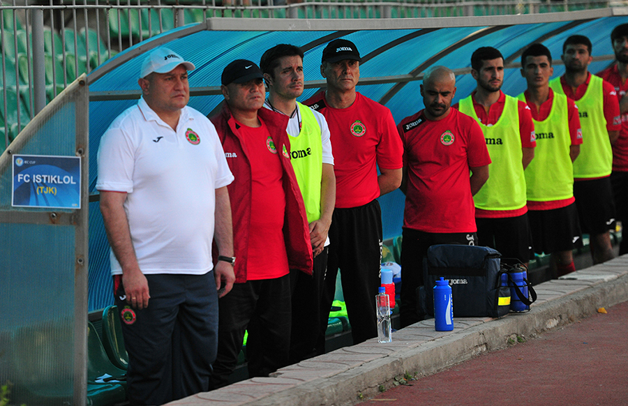 glavnyytreneristiklolsderzhalobeshchanieipodstrigsyanalyso