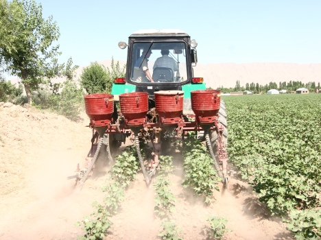 gsm-vesenniepolevyerabotypodugrozoysryva