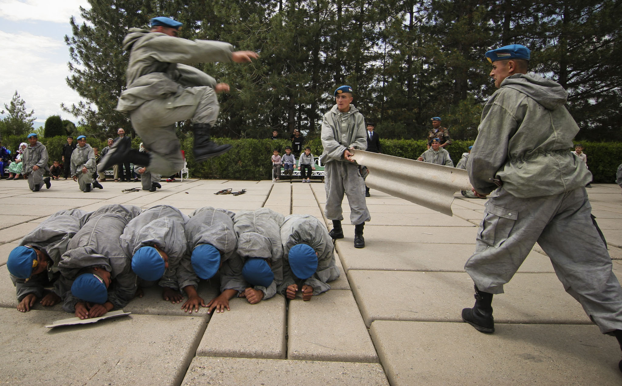 intervyusgeneralomnapervuyu_0