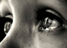 iznasiloval-pyatiletnyuyu-devochku