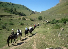 konnyj-turizm-na-kavkaze_0