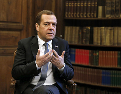 Medvedev_Rossiya_nikogda_ne_budet_prosit_ob_otmene_sankciy