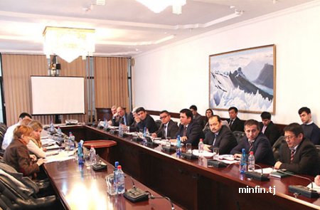 minfinivsemirnyybankobsudiliprioritetyekonomicheskoypolitikipravitelstvatadzhikistana