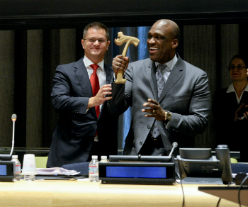 Molotok_Genassamblei_OON