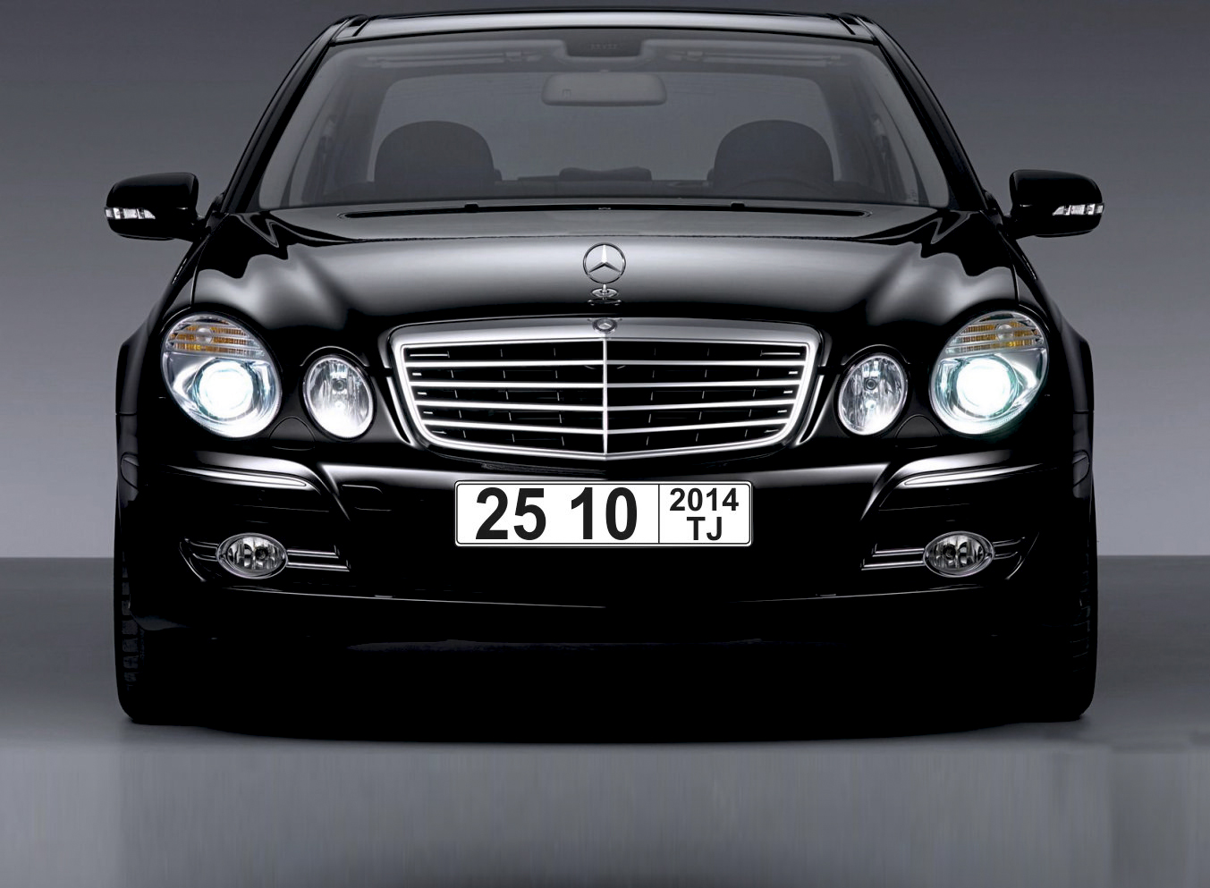 namatcheveteranovpamiraispartakabudetrazygranavtomobilmersedes-benc