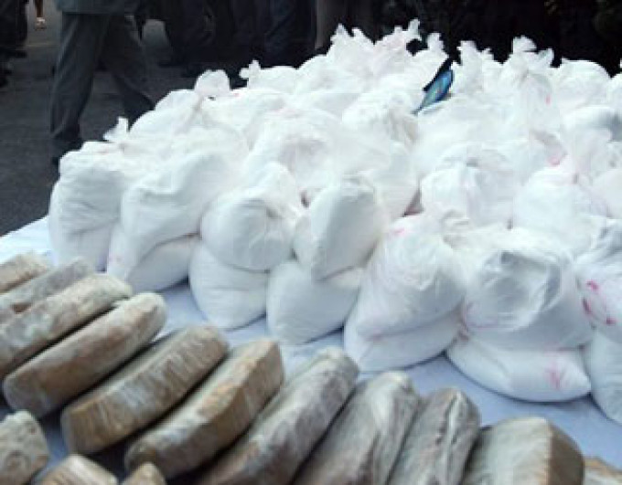 natadzhiksko-afganskoygranicezarabotalnovyyofispoborbesnarkotikami