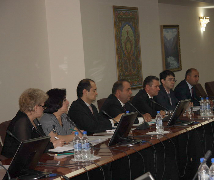 nbtnuzhdaetsyavkitayskiesredstvadlyapodderzhkiplatezhnogobalansanacionalnoyvalyuty