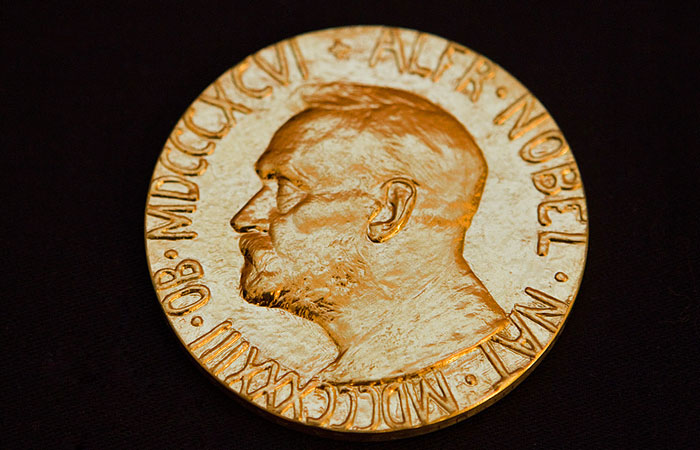 nobelevskuyupremiyupofizikepoluchilisozdatelisinihsvetodiodov