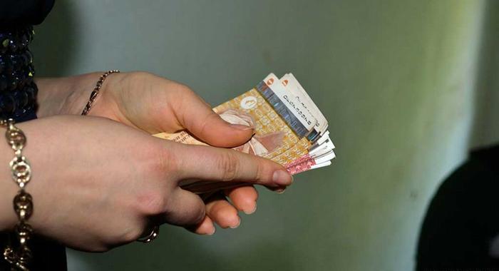 oprosnbt41respondentovgolosuyutzadevalvaciyusomoni