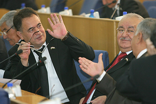 parlamentskie_kanikuly