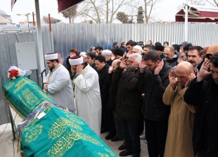 pohoronykuvvatova4_1