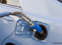 polovinatadzhikskihavtomobilistovuzhepereshlinaszhizhennyygaz_0