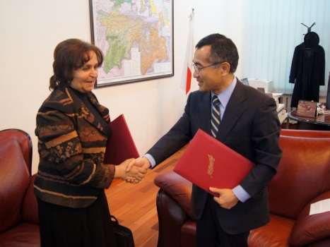 posolstvoyaponiipodpisaniesoglasheniya