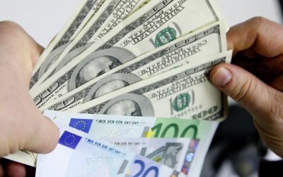 postepenno-dorozhaet-dollar