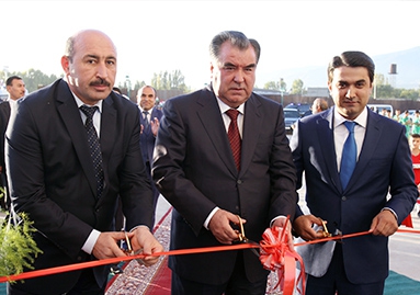 prezident_otkryl_stadion