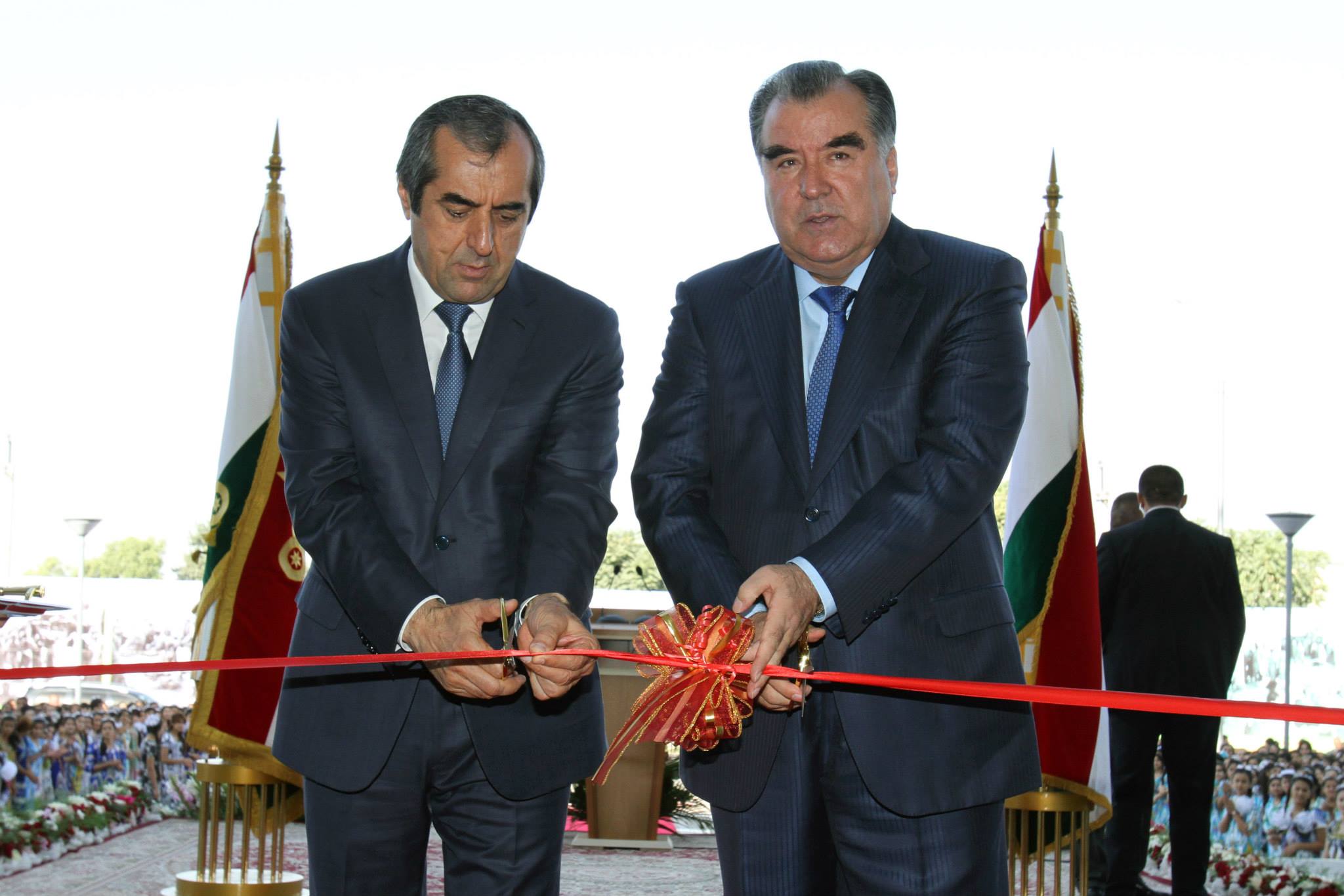 prezidentnaotkrytiipoytaht