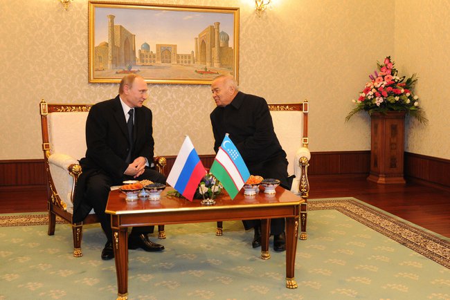 prezidentuzbekistanarossiyaigraetstabiliziruyushchuyurolvcentralnoyazii_0