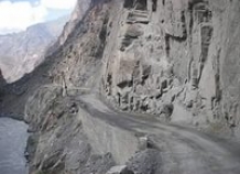 prodolzhayutsyapoiskitalyhzhiteleygbaokotorayapogiblipodorogedushanbe-horog