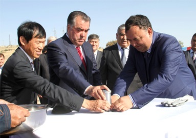 rahmon_dal_start_stroitelstvu_cemzavoda