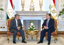 rahmon_i_glava_mid_kirgizii