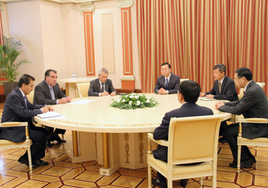 rahmon_i_mer_kitayskogo_goroda