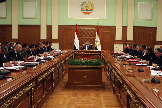 Rahmon_na_zasedanii_pravitelstva123456