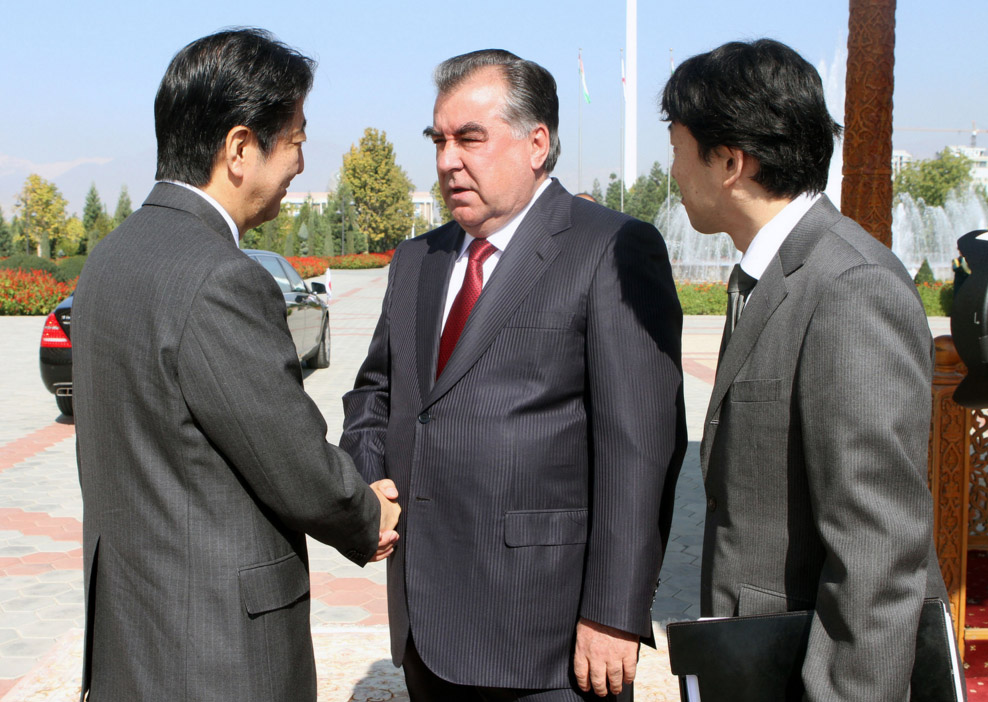 Rahmon_yaponskiy_premer