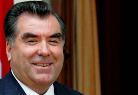 Rahmona_pozdravili_s_pobedoy