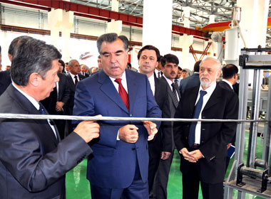 rahmonnaotkrytiikabelnogozavoda