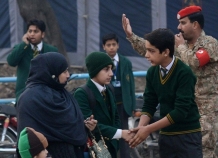 rahmonpriglasilstudentovpeshvaravtadzhikistan_0