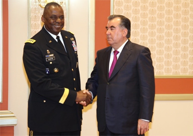 rahmonprinyalkomanduyushchegocentralnymkomandovaniemarmiissha_0