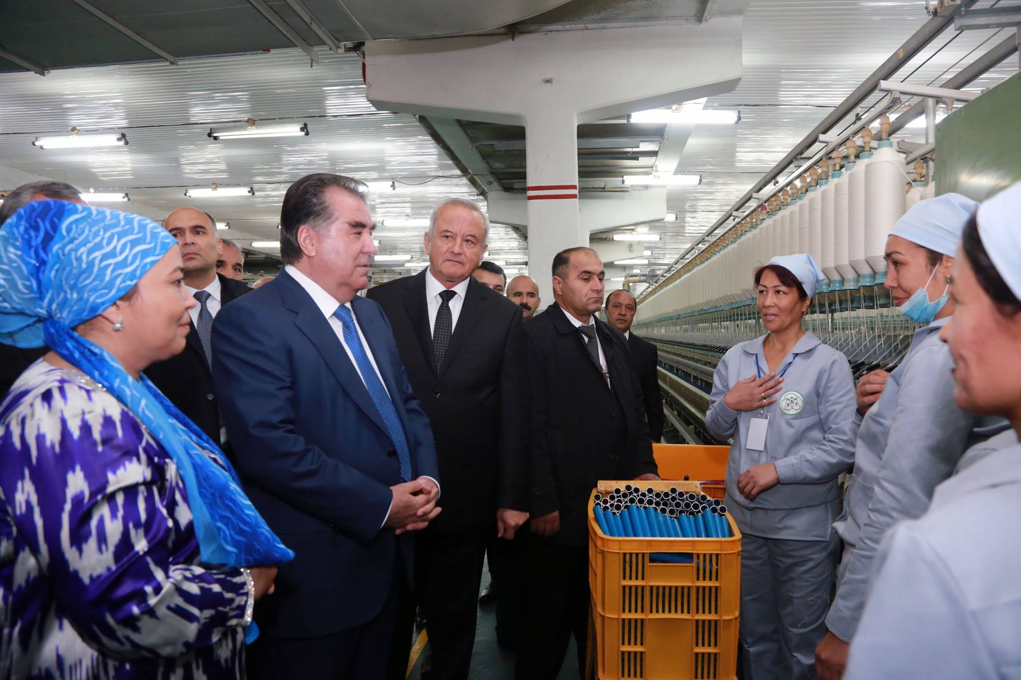 rahmonvhudzhandeotkryvaetshveynuyufabriku