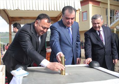 rahmonzalozhilpervyykamen