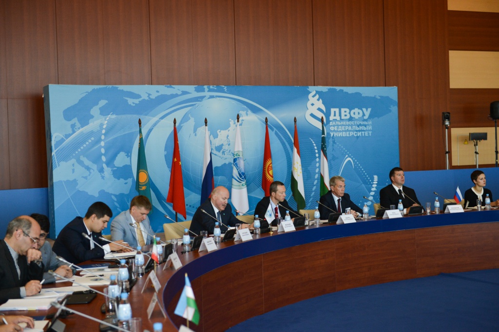 rustamshohmurodprinyaluchastienaiisoveshchaniiministrovyusticiistranshos