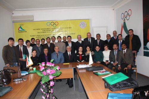 segodnyaotmechaetsyamezhdunarodnyydensportivnogozhurnalista