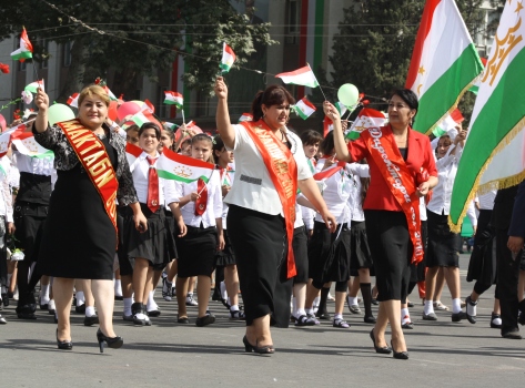 shkolnikinamanifestaciivchestnezavisimosti