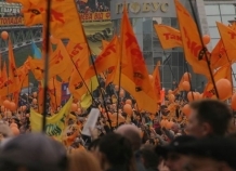 specsluzhbysngobsudyatvdushanberiskiosushchestvleniyacvetnyhrevolyuciyvstranahregiona_0