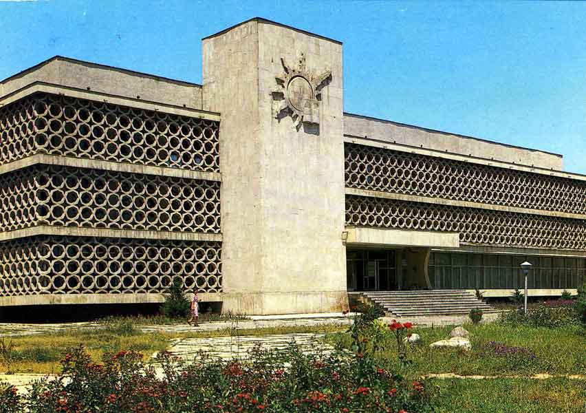 sptobyavillaureatovpremiiayniitursunzoda