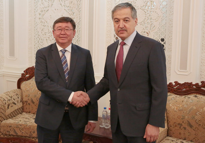 Tadzhikistan-Mongoliya