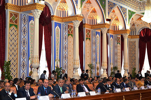 tadzhikistangotovitsyakdostoynomuprovedeniyupervogodnyapredprinimatelya