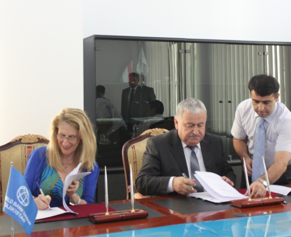 tadzhikistanivbpodpisaligrantovoesoglasheniena22mln