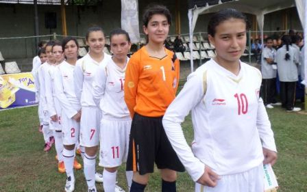 tadzhikskiefutbolistki1