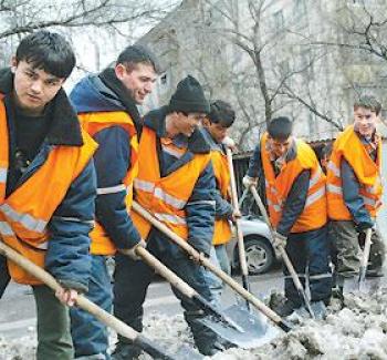 tadzhikskiemigrantysnovogogodasmogutrabotatvmoskveoplativ4tysrubleyvmesyaczapatent