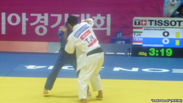 tadzhikskiesportsmenyostayutsyapokabezmedaleyxviiaziatskihigr