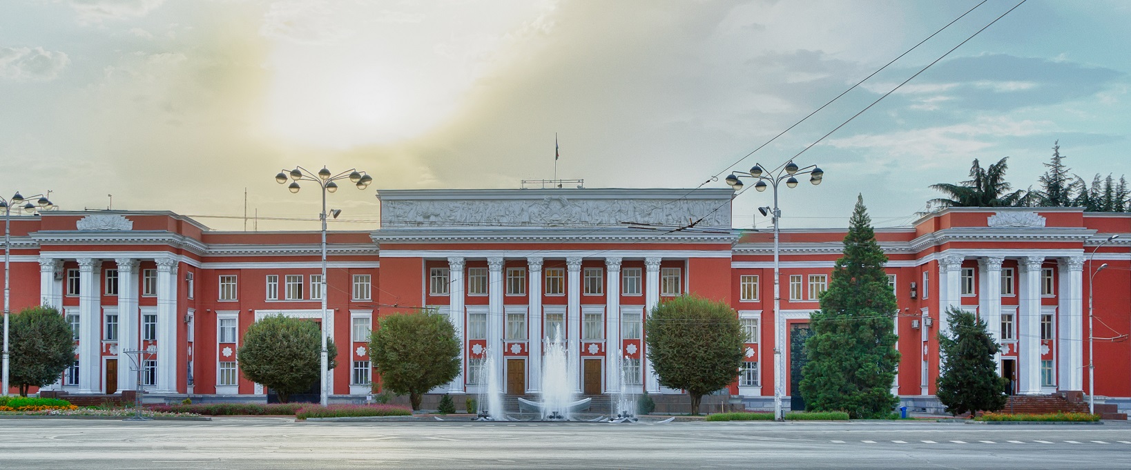Tajikistan_Parliament_Building