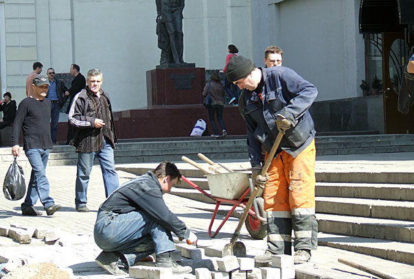tajikmigrants_0