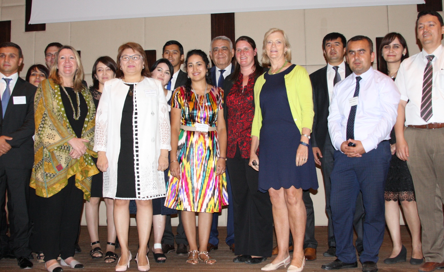 usaidzavershilrealizaciyuproektapozemelnoyreformevtadzhikistane