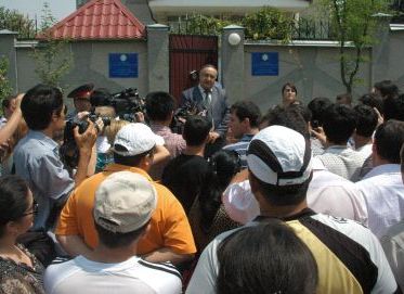 vbishkekeuposolstvatadzhikistanaproshelmiting8