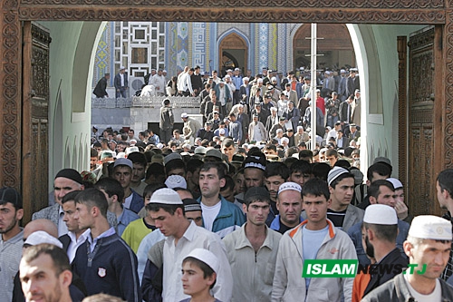 vdushanbe10mechetyamdalirazreshenieprovoditpyatnichnyemolitvy