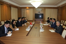 vdushanbeobsudilivozmozhnostinarashchivaniyaobemainvesticiyknrvekonomikurt